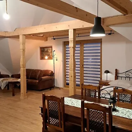 Trzy Horyzonty Apartment