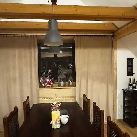 Trzy Horyzonty Apartment Pyzowka